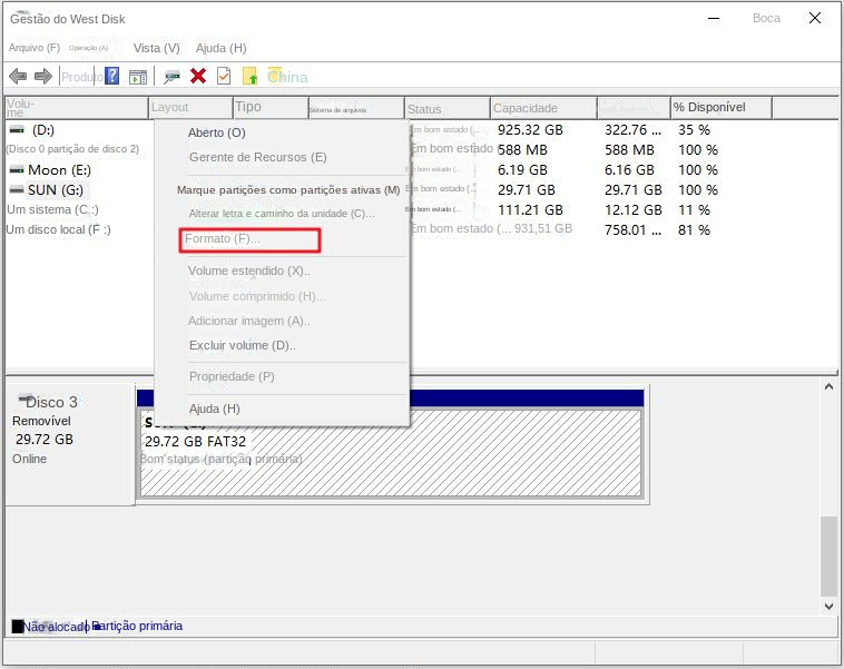 Clique com o botão direito do mouse em Disk Management e selecione Format